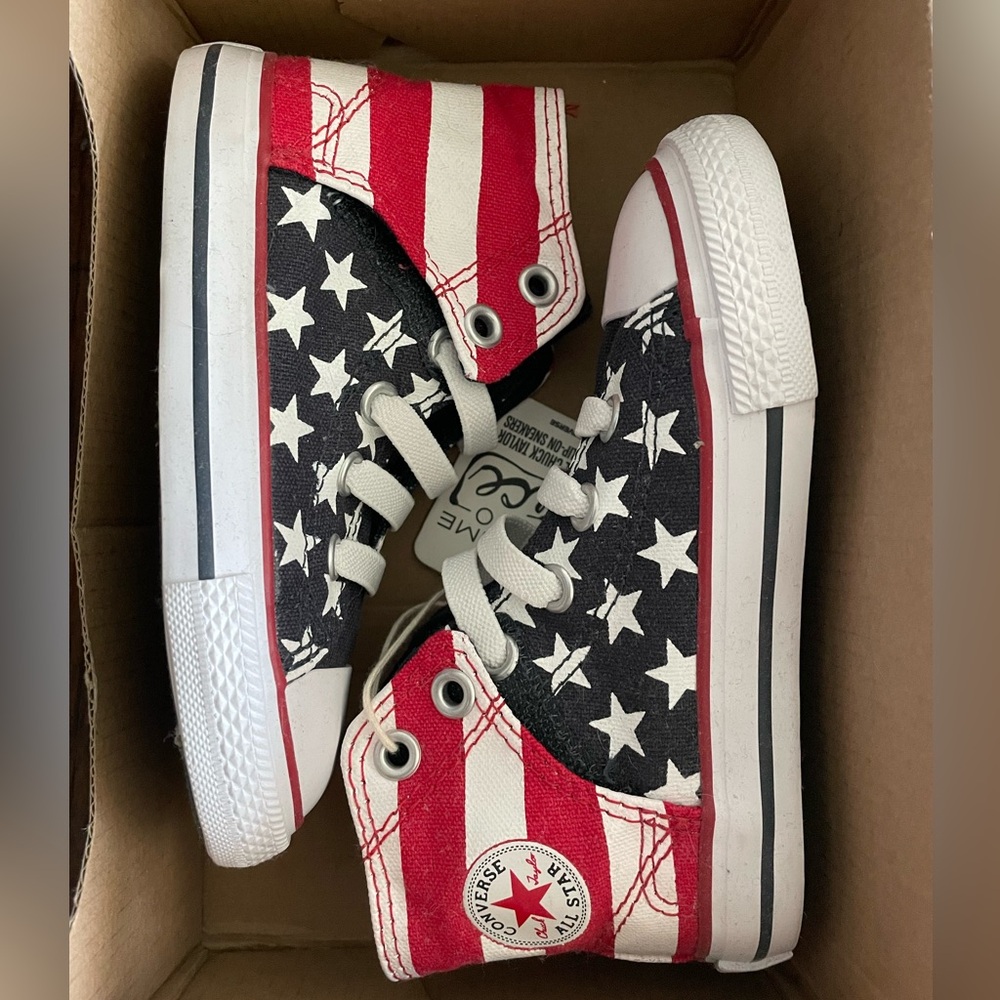 Red/White/Blue High Top Converse Little Kids Size 8 NIB
